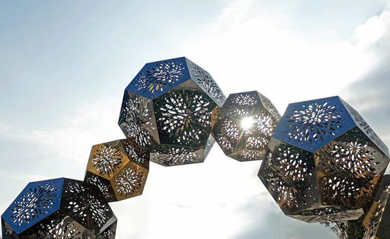 Gold Plated Public Art Decorative Metal Sculpture Large Hollow Stainless Steel
