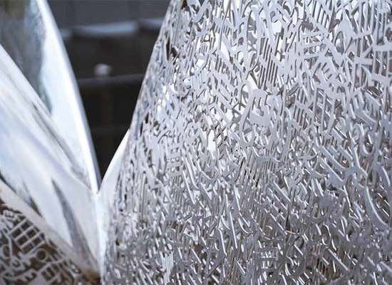 Mirror Electroplated Outdoor Garden Sculptures Abstract Stainless Steel Customized