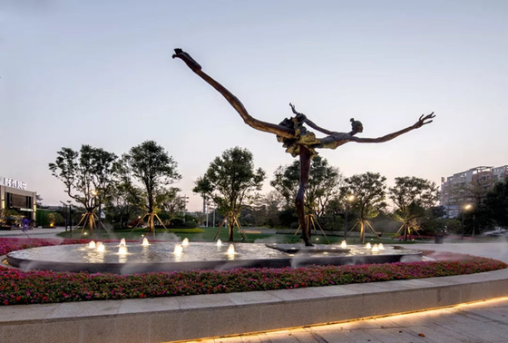Large Garden Dancer Bronze Sculpture corrosion resistant Customized