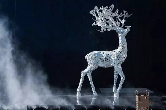 Metal Outdoor Deer Sculptures Public Art Decorative For Shop