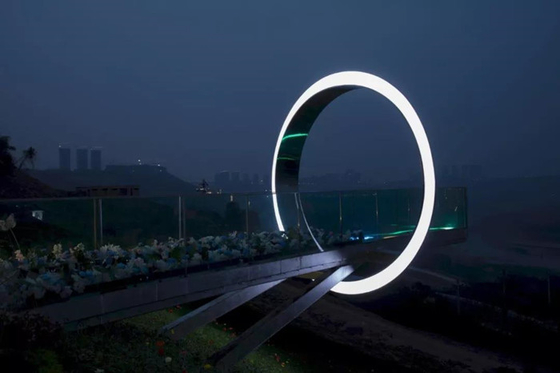 Circle Moon Gate Outdoor Garden Sculptures Polished Stainless steel Customized